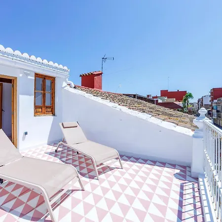 Artisan Haven: El Cabanyal Oasis Valência