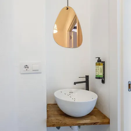 Artisan Haven: El Cabanyal Oasis Дом отдыха